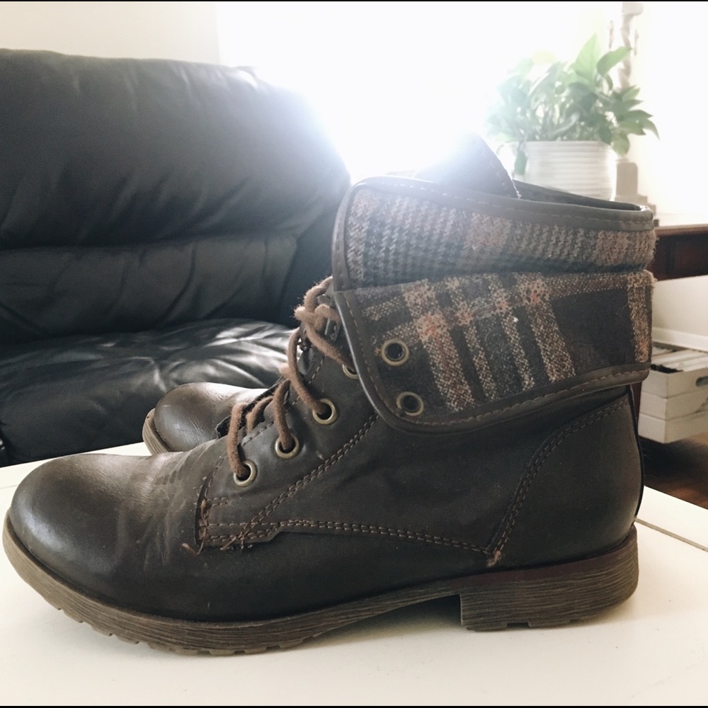 Combat Boots